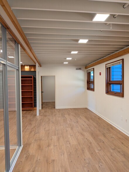 More Photos Of 165 Lincoln Ave, Winter Park Office For Lease