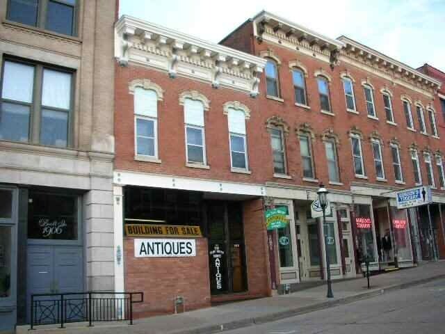More Photos Of 163 Main St, Dubuque Restaurant For Sale
