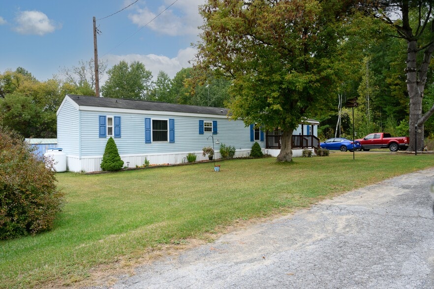 Primary Photo Of 53 Banker Rd, Morrisonville Manufactured Housing Mobile Home Park For Sale