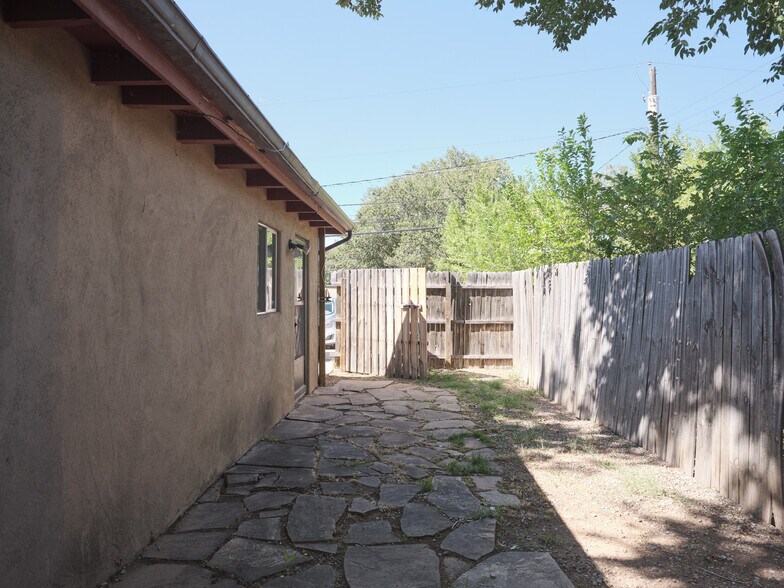 More Photos Of 1607 5th St, Santa Fe Apartments For Sale
