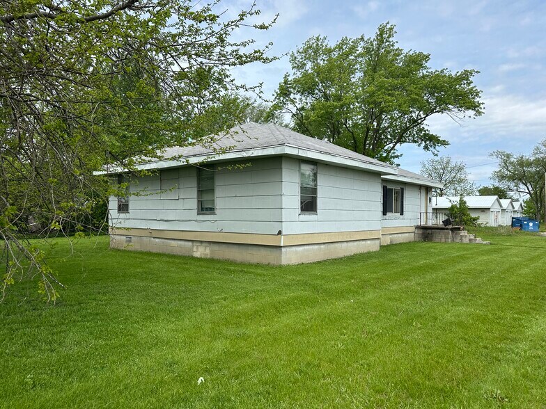 More Photos Of 2405 E Court St, Kankakee Land For Sale