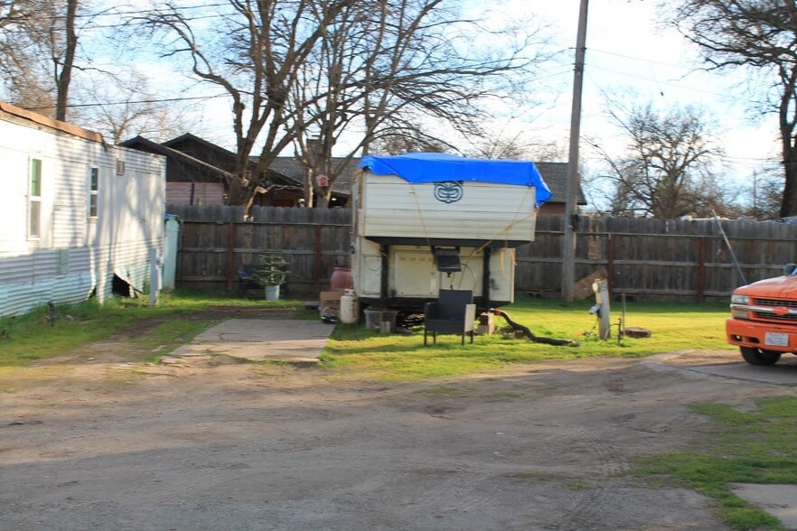 More Photos Of 8165-8169 State Highway 99E, Los Molinos Manufactured Housing Mobile Home Park For Sale