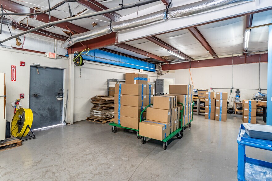 More Photos Of 1909 Whitfield Park Loop, Sarasota Manufacturing For Lease