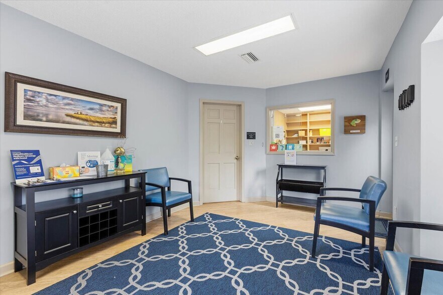 More Photos Of 235-237 John Knox Rd, Tallahassee Medical For Sale