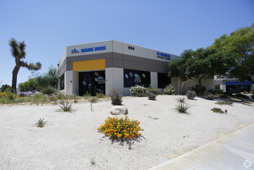 More Photos Of 654 Rancho Vista Blvd, Palmdale Manufacturing For Lease
