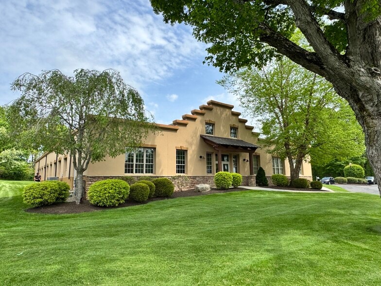 More Photos Of 341 West St, Southington Medical For Sale