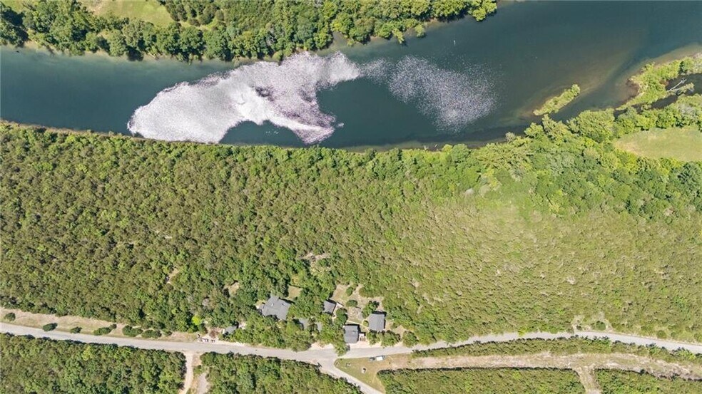 More Photos Of 755 County Road 210, Eureka Springs Hotel For Sale