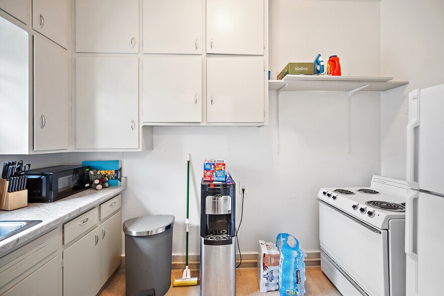 More Photos Of 1518 N Wahsatch Ave, Colorado Springs Apartments For Sale