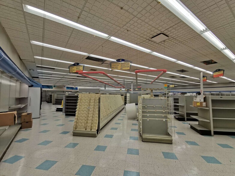 More Photos Of 1709 Liberty St, Erie Drugstore For Lease