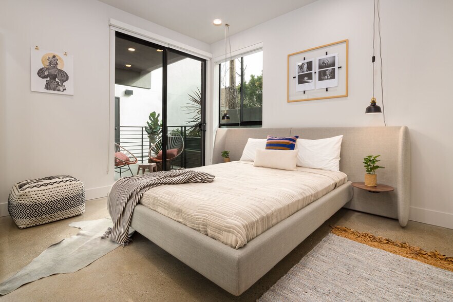 More Photos Of 3675 Dunn Dr, Los Angeles Apartments For Sale