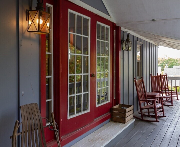 More Photos Of 18 Sargent St, Cherry Valley Flex For Sale