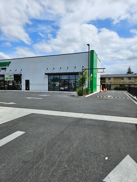 More Photos Of 4170 E Waterloo Rd, Stockton Storefront Retail Office For Lease