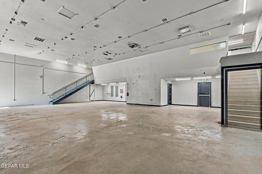 More Photos Of , Sunland Park Flex For Sale