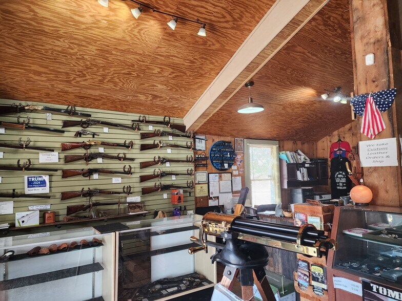 More Photos Of 302 E Fremont St, Tombstone Freestanding For Sale