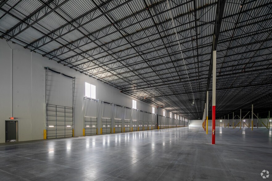 More Photos Of 155 Braselton Pky, Braselton Distribution For Lease