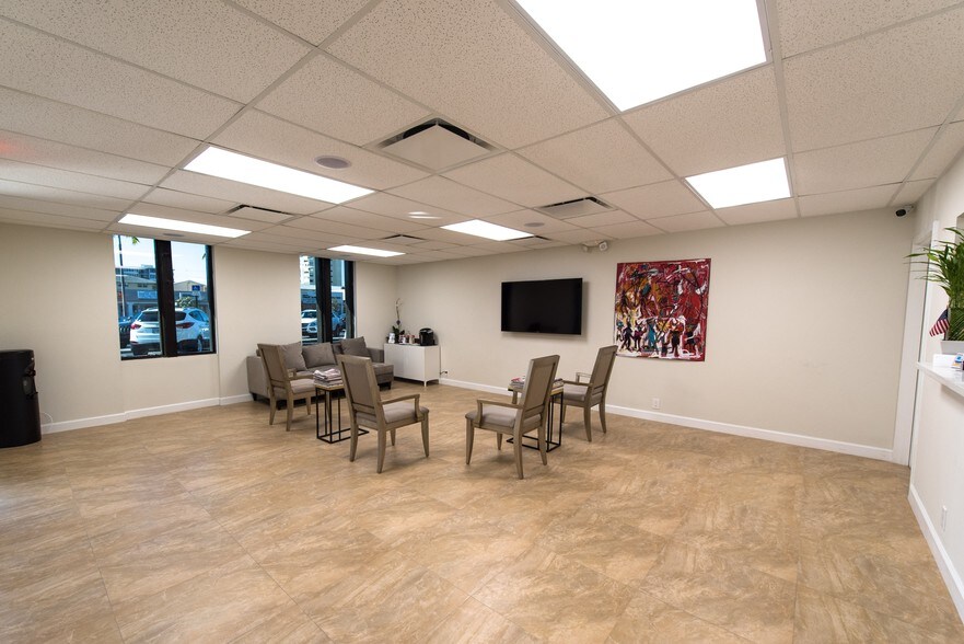 More Photos Of 3035 E Commercial Blvd, Fort Lauderdale Medical For Sale