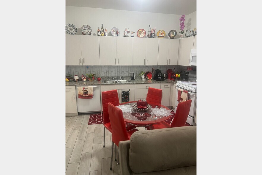 More Photos Of 20690 NW 27th Ave, Miami Gardens Multifamily For Sale