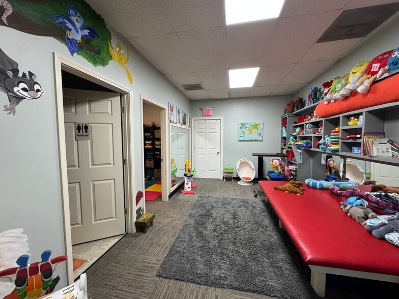 More Photos Of 1751 Dancy Blvd, Horn Lake Office For Lease