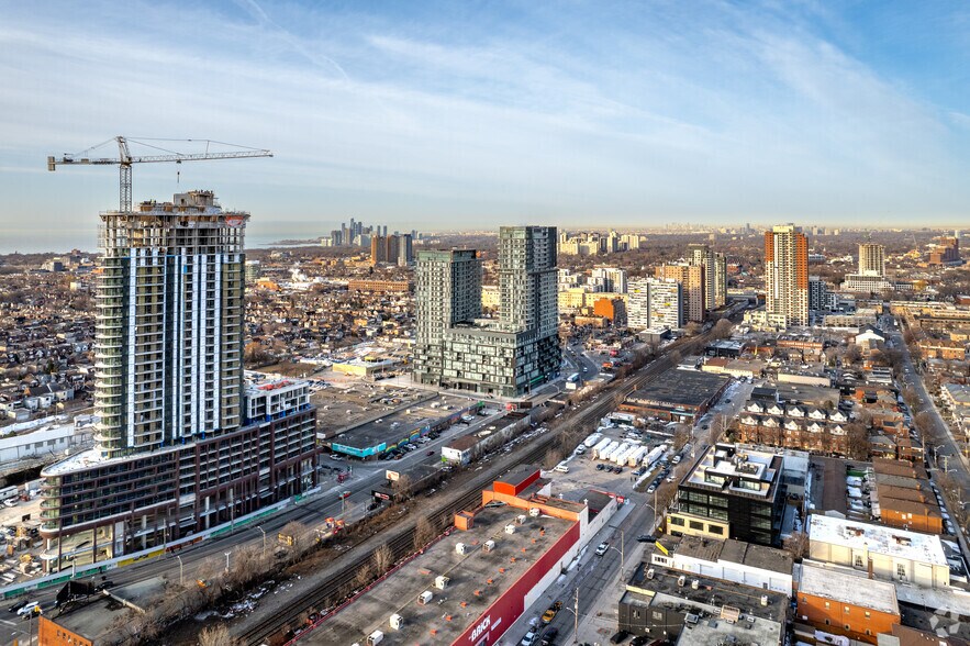More Photos Of 1245 Dupont St, Toronto Apartments For Lease