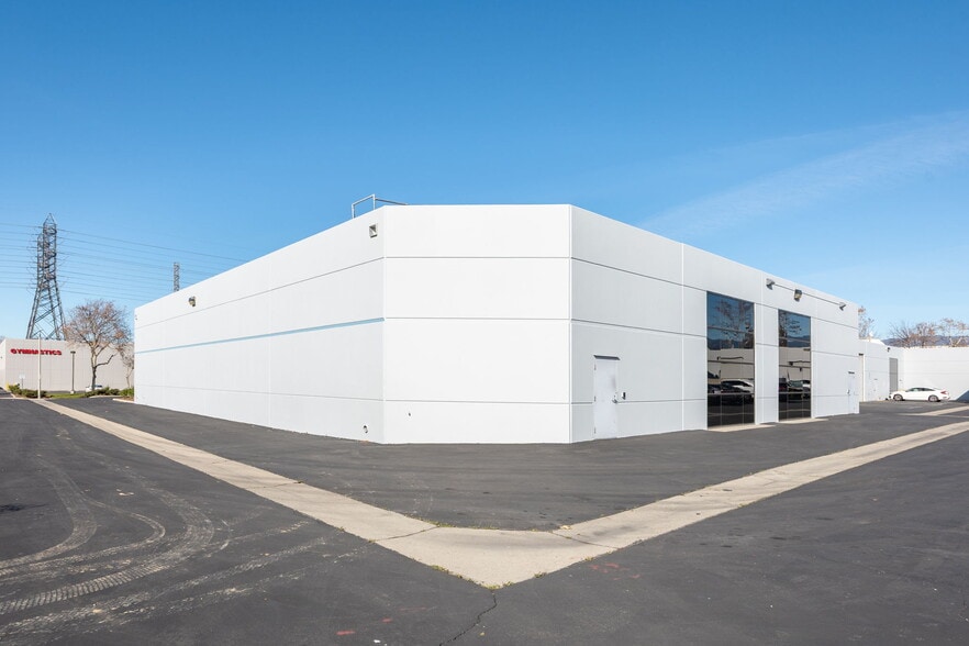 More Photos Of 10425 Enterprise Dr, Redlands Light Distribution For Sale