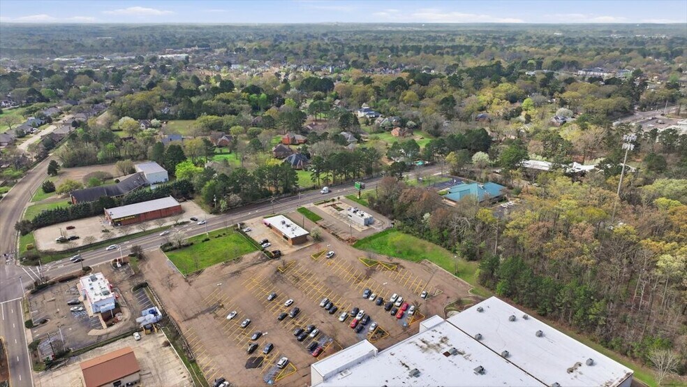 More Photos Of 1900 E County Line Rd, Ridgeland Fast Food For Sale