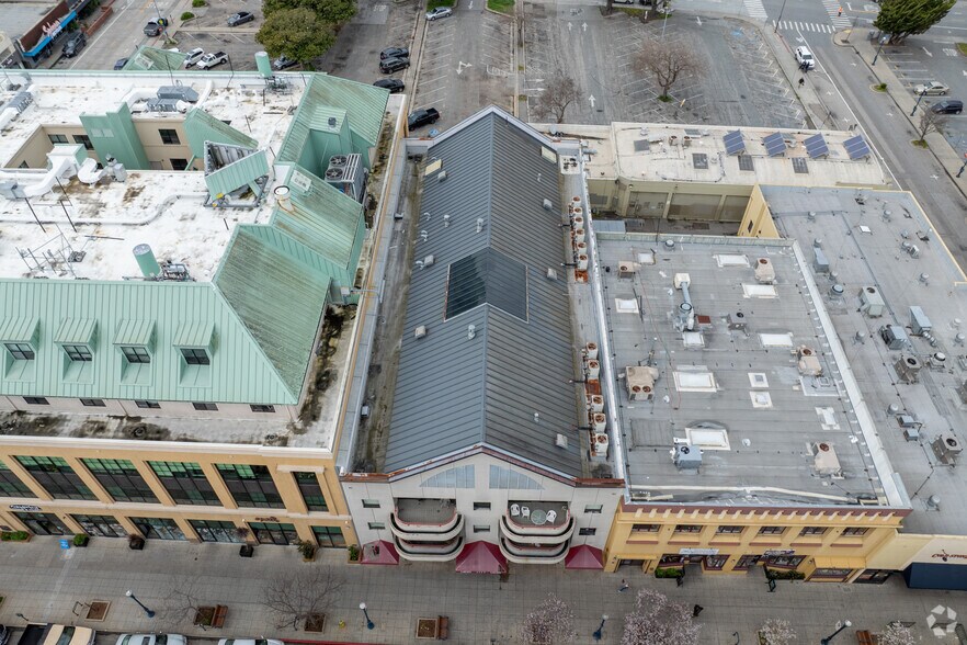 More Photos Of 1115-1119 Pacific Ave, Santa Cruz Office For Lease
