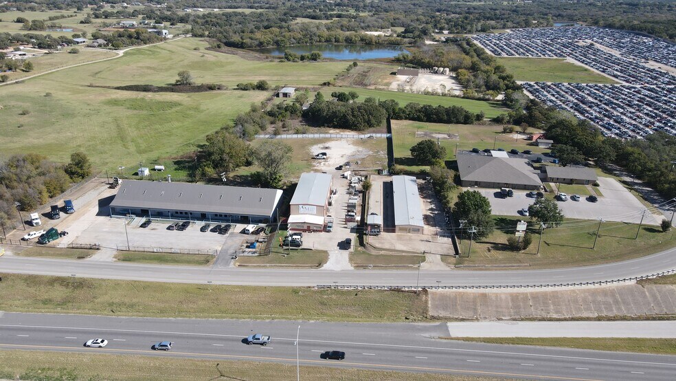 More Photos Of 2875 S Burleson Blvd, Burleson Warehouse For Sale