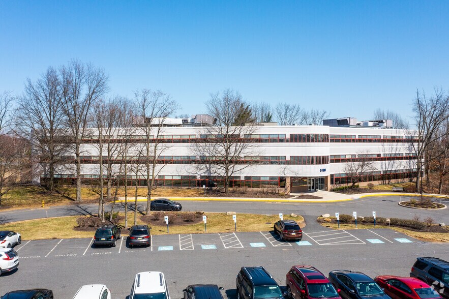 Primary Photo Of 5100 W Tilghman St, Allentown Office For Lease