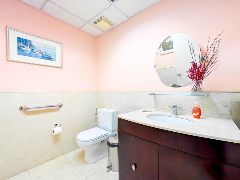 More Photos Of 900 Park Ave, New York Apartments For Sale