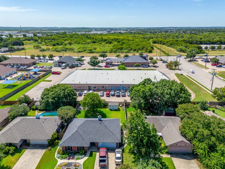 More Photos Of 663-671 NE Alsbury Blvd, Burleson Medical For Lease