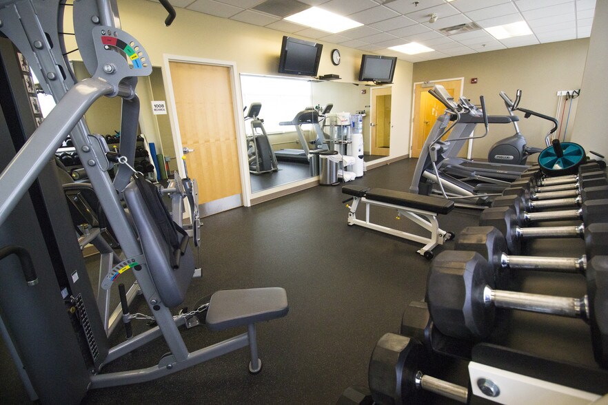 More Photos Of 2221 Health Dr, Wyoming Medical For Lease