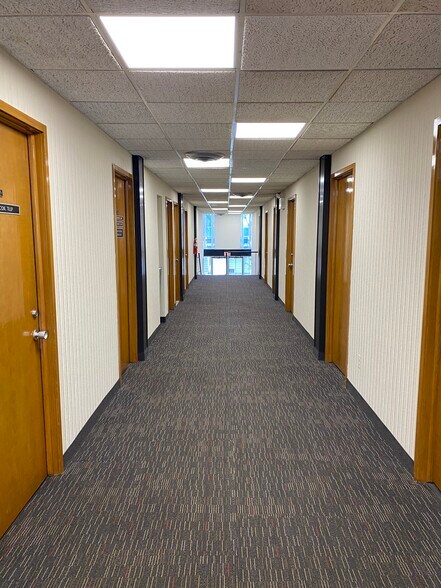 More Photos Of 26789 Woodward Ave, Huntington Woods Medical For Lease