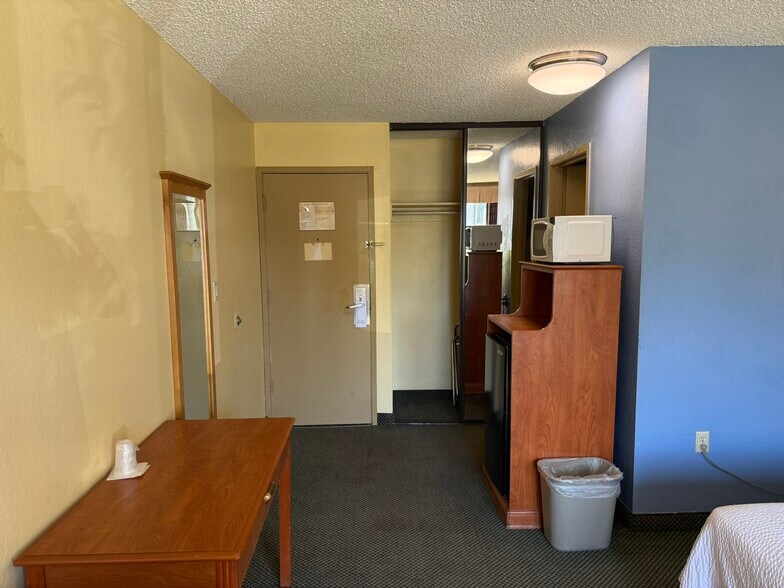 More Photos Of 4219 E Waterloo Rd, Stockton Hotel For Sale