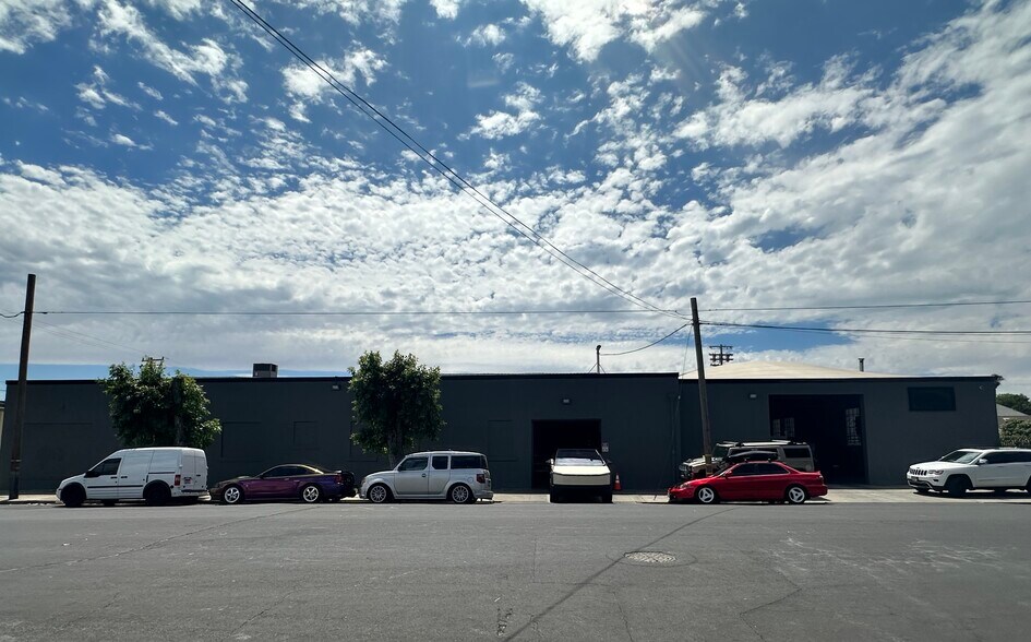 More Photos Of 611 W Fremont St, Stockton Warehouse For Lease