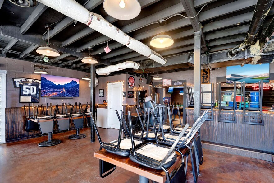 More Photos Of 4219 Culebra Rd, San Antonio Flex For Sale