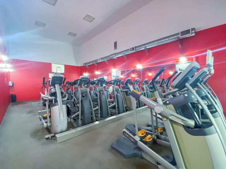 More Photos Of 1510-1520 Martin St, State College Sports And Entertainment For Lease