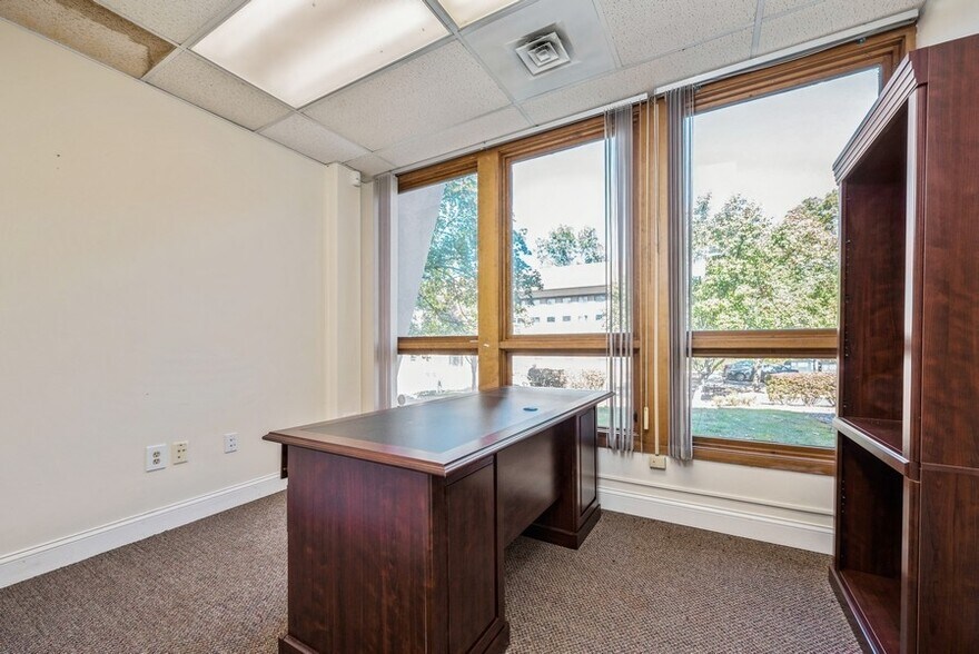 More Photos Of 674 US Highway 202, Bridgewater Medical For Sale