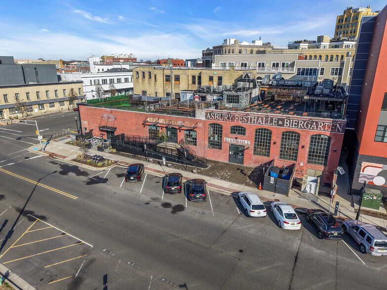 More Photos Of 527 Lake Ave, Asbury Park Storefront For Sale