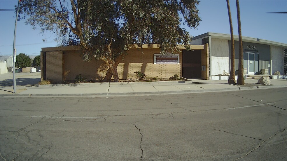 Primary Photo Of 45902 Oasis St, Indio Medical For Lease