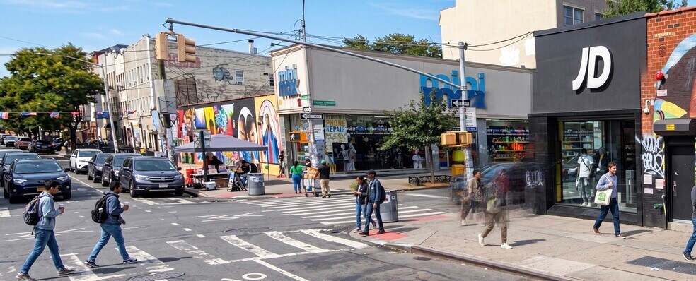 More Photos Of 437 Knickerbocker Ave, Brooklyn Storefront For Lease