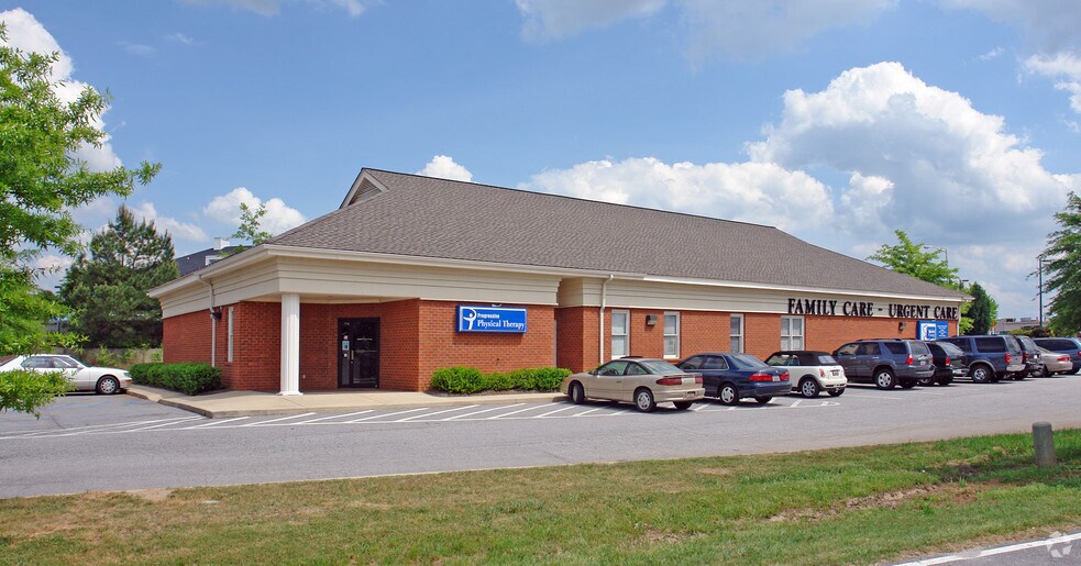 More Photos Of 35 Ray E Talley Ct, Simpsonville Medical For Lease