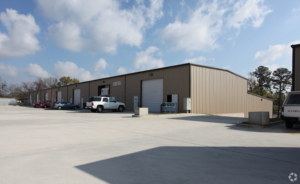 Primary Photo Of 136 E Midland Ave, Winder Warehouse For Lease