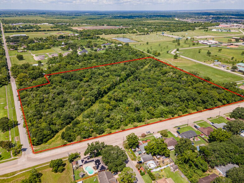 More Photos Of 00 County Road 424, Alvin Land For Sale