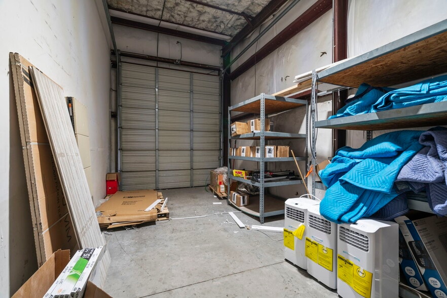 More Photos Of 3664 Walnut Bend Ln, Houston Office For Sale