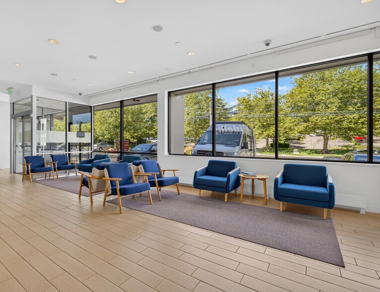 More Photos Of 18825 33rd Ave W, Lynnwood Office For Sale
