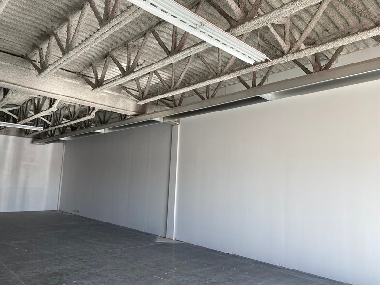 More Photos Of 16135-16157 142nd St, Edmonton Industrial For Sale
