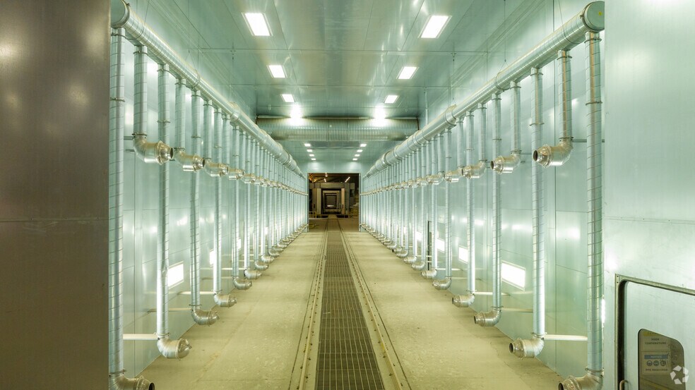 More Photos Of 202 Raleigh St, Wilmington Manufacturing For Lease