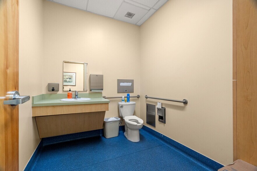 More Photos Of 625 6th Ave S, Saint Petersburg Medical For Sale