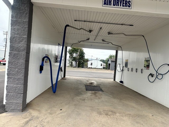 More Photos Of 212 S Poplar St, Berwick Carwash For Sale