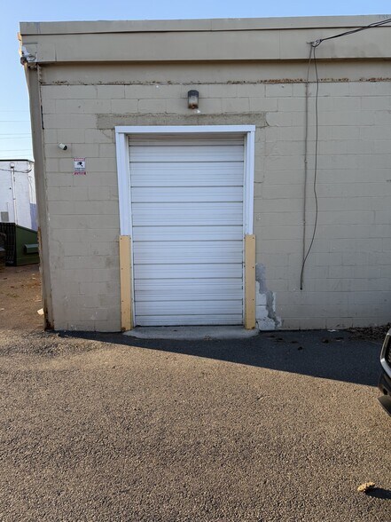 More Photos Of 919-921 W Route 130, Burlington Storefront For Sale